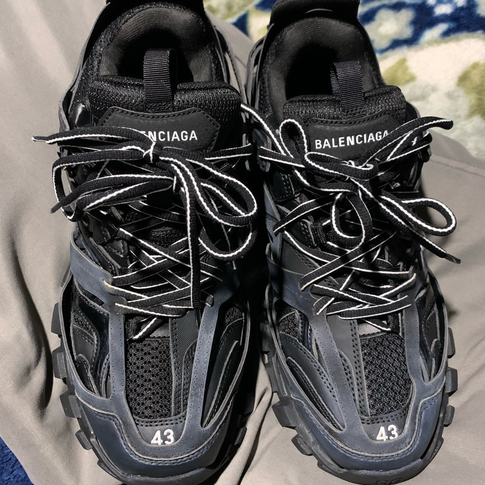 Balenciaga Track Sneakers - Picture 6 of 7